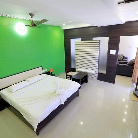 Hotel Ambai Grand Ambāsamudram Exterior foto